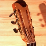 guitare classique cyprès reflexion