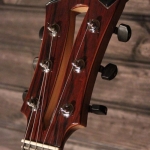 Tête guitare luthier